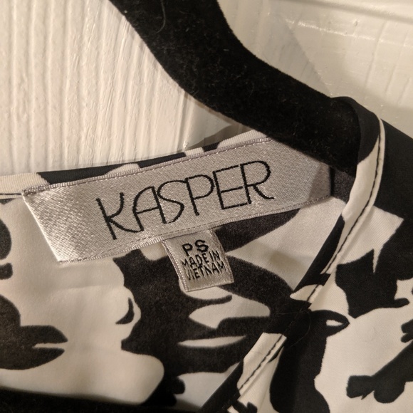 black & white abstract business formal blouse - Picture 2 of 3